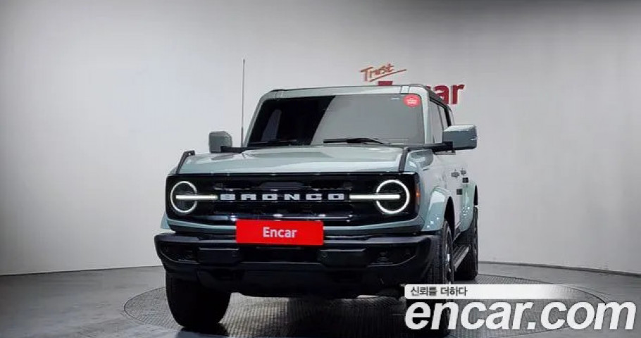 Ford Bronco 