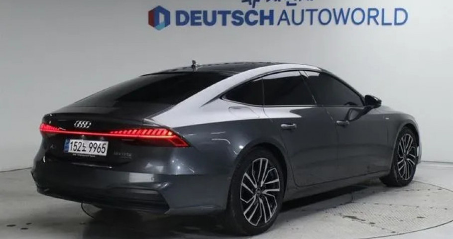 Audi A7 