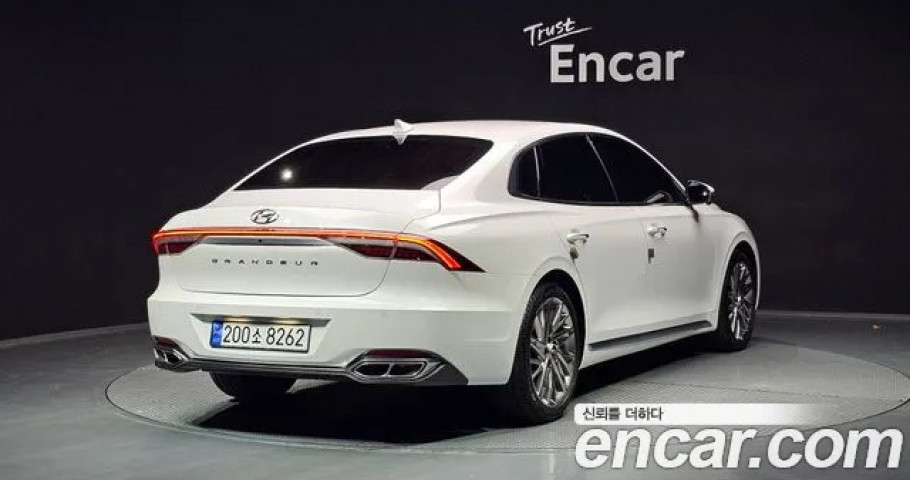 Hyundai Grandeur 