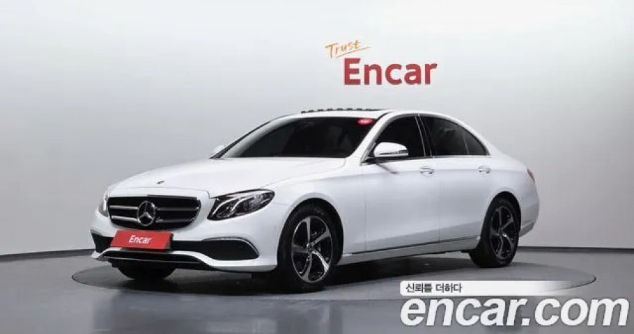 Mercedes-Benz E-Class 