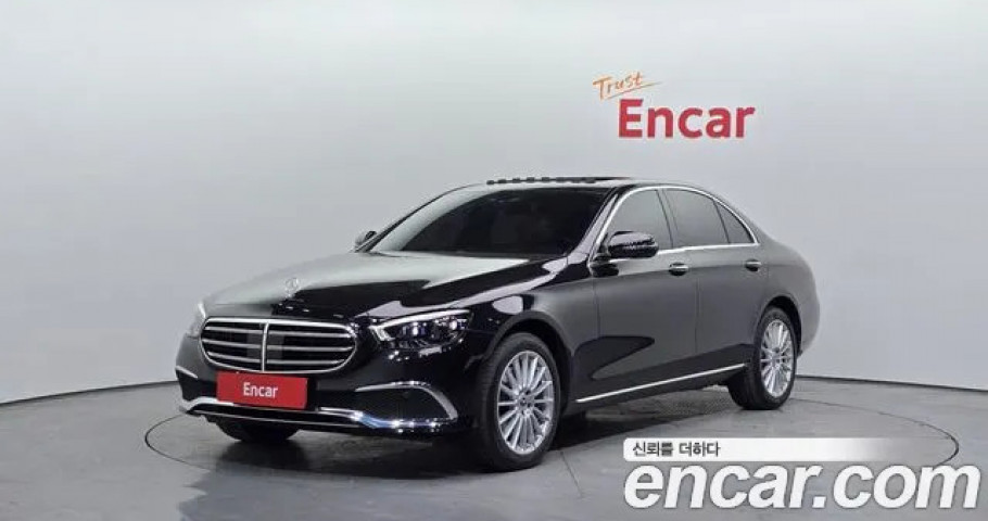 Mercedes-Benz E-Class 