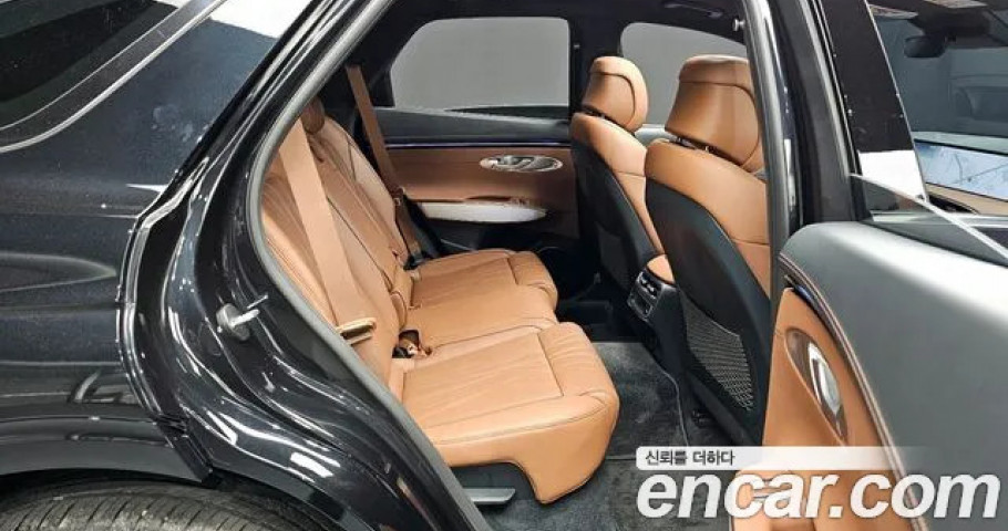Genesis Gv70 