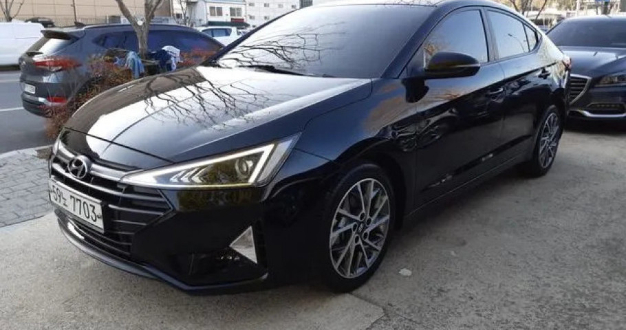 Hyundai Avante (Elantra) 