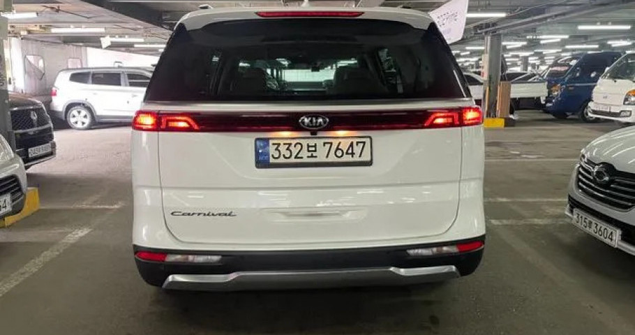 Kia Carnival 