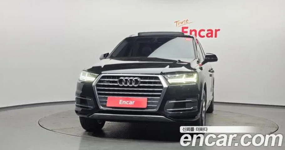 Audi Q7 