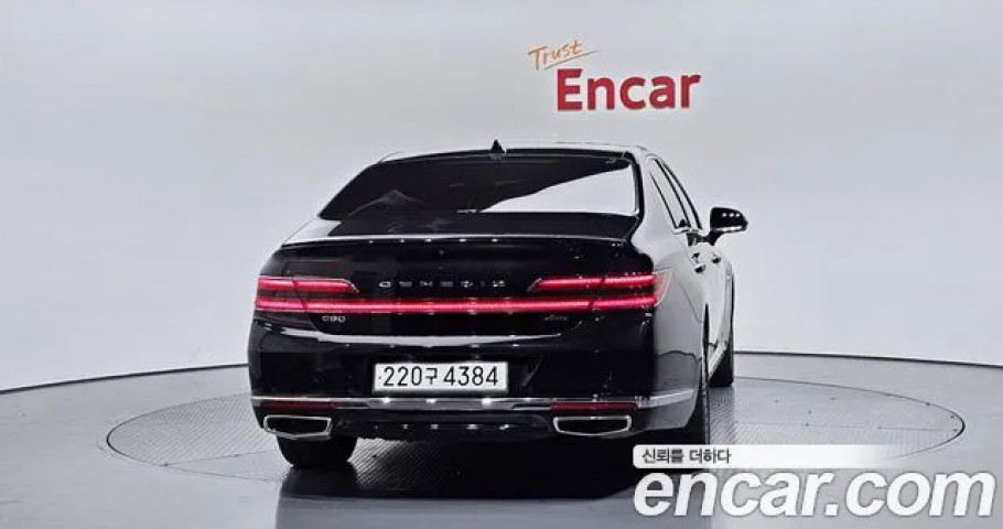 Genesis G90 