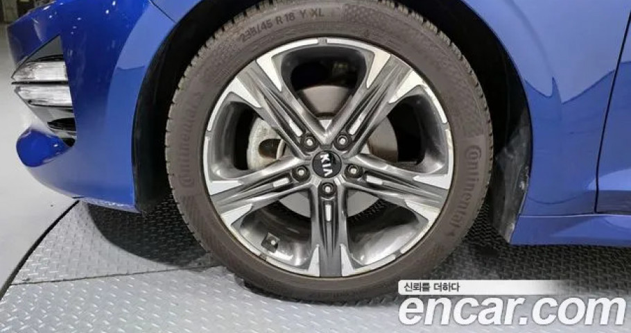 Kia K5 