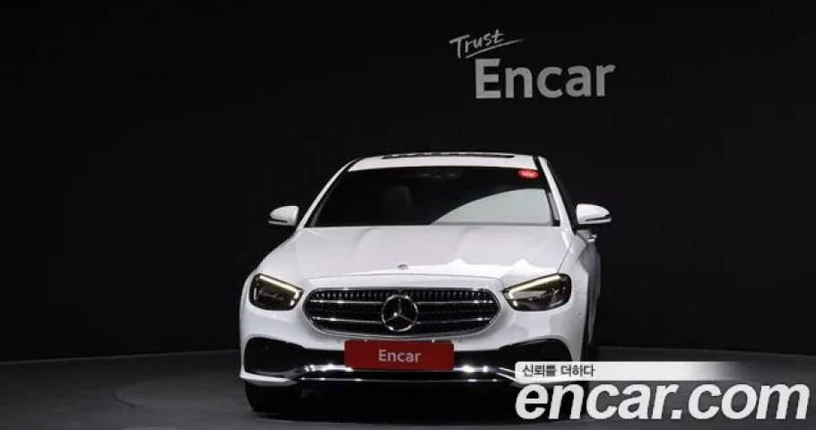 Mercedes-Benz E-Class 