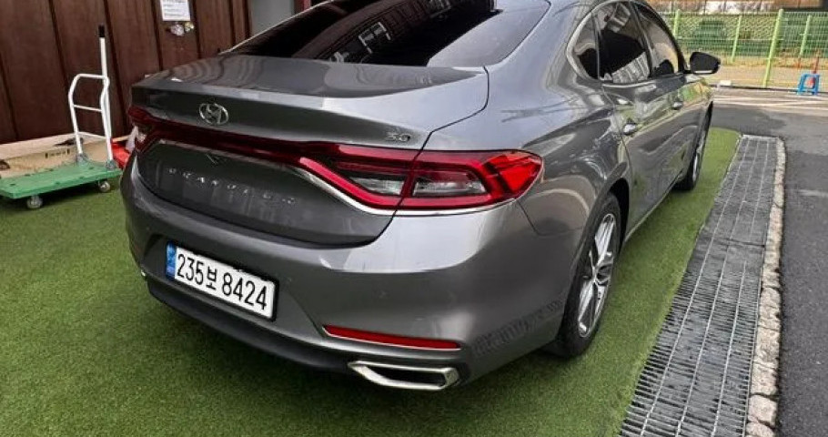 Hyundai Grandeur 