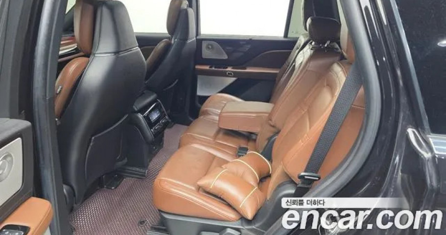 Lincoln Aviator 