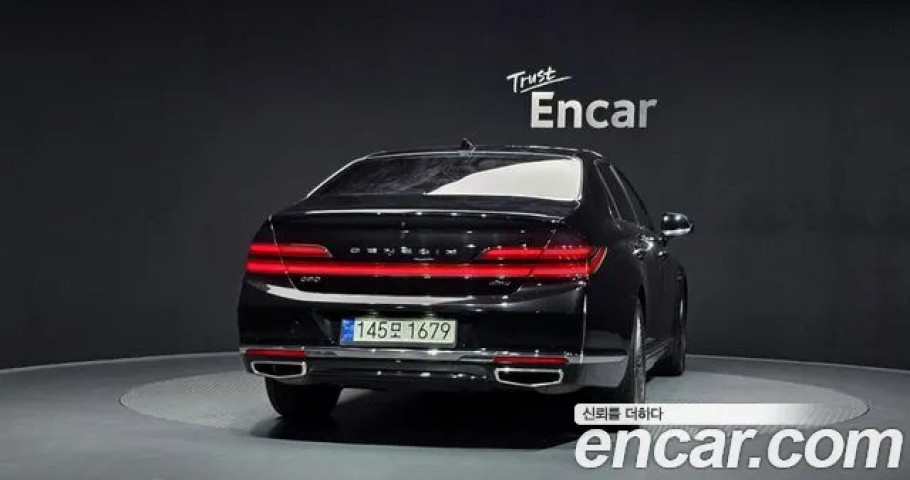 Genesis G90 