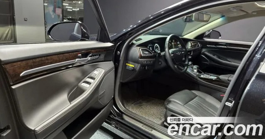 Genesis G90 