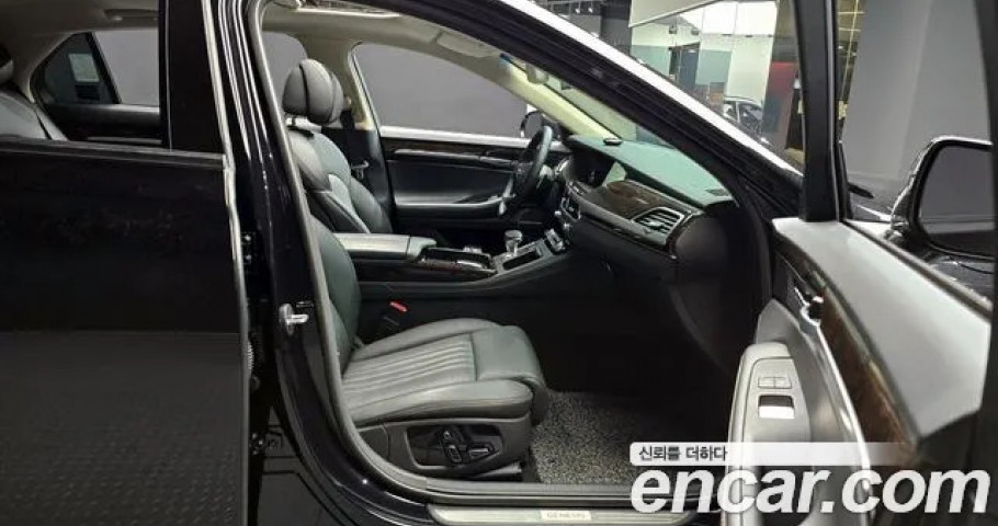 Genesis G90 