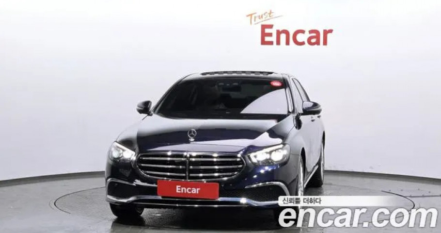 Mercedes-Benz E-Class 