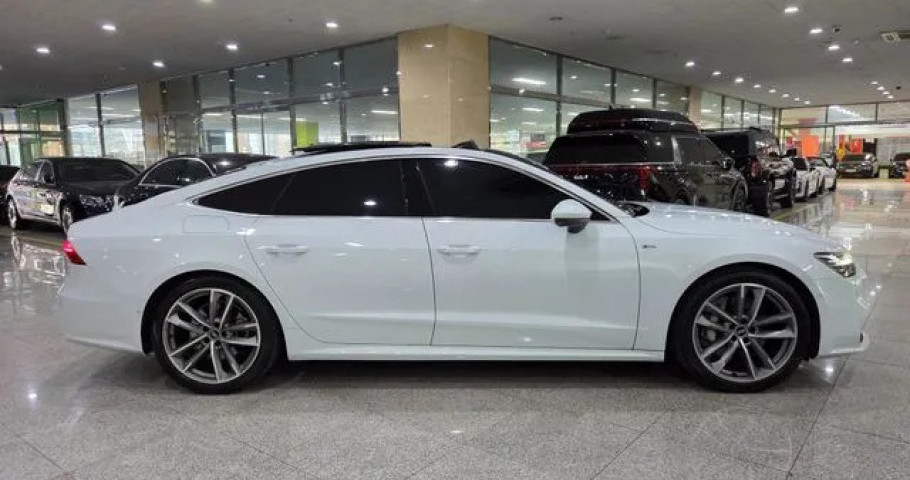 Audi A7 