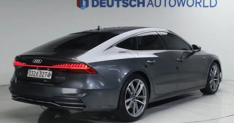 Audi A7 