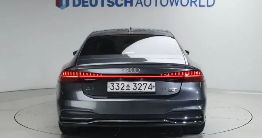Audi A7 