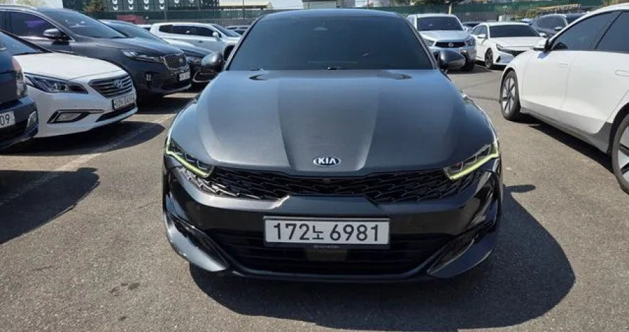 Kia K5 