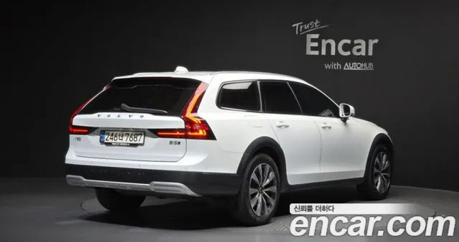 Volvo V90 