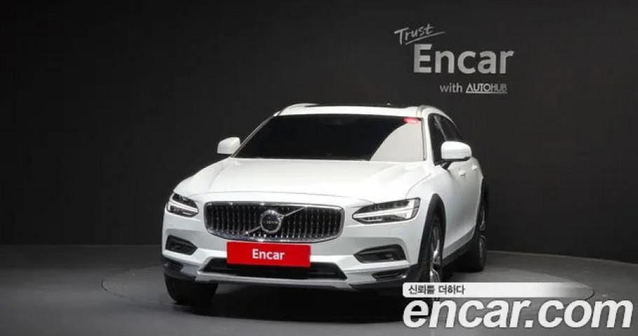 Volvo V90 
