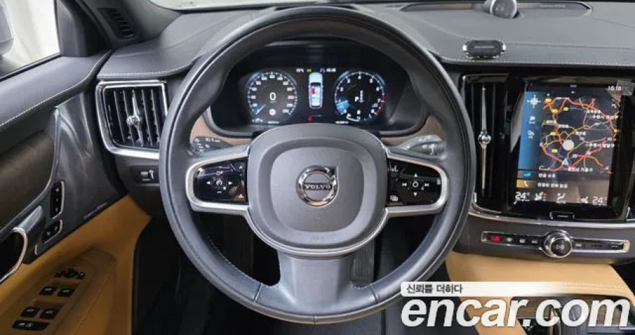 Volvo V90 