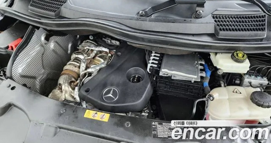 Mercedes-Benz V-Class 