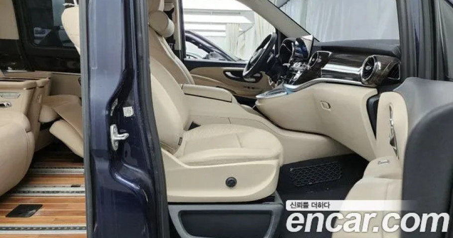 Mercedes-Benz V-Class 