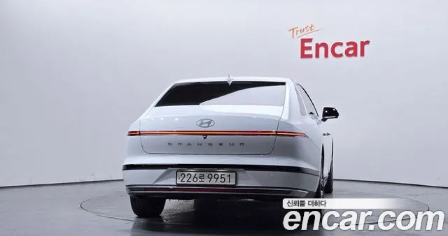 Hyundai Grandeur 