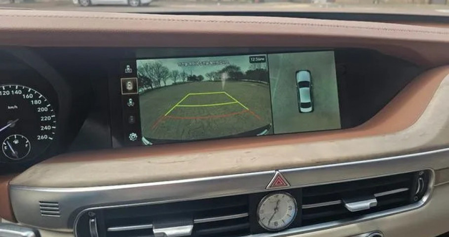 Genesis G90 
