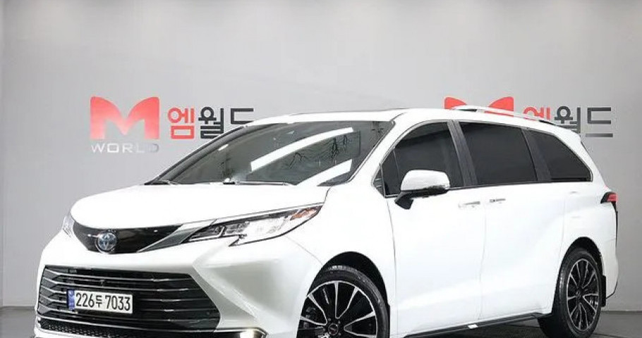 Toyota Sienna 