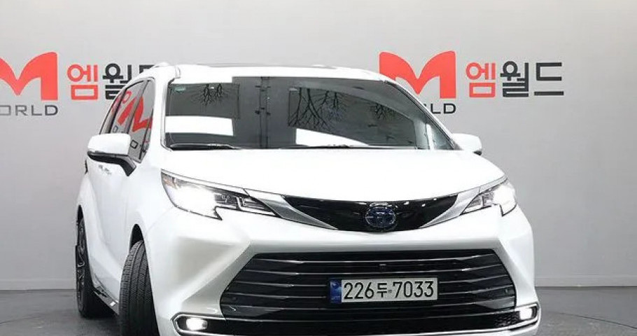 Toyota Sienna 