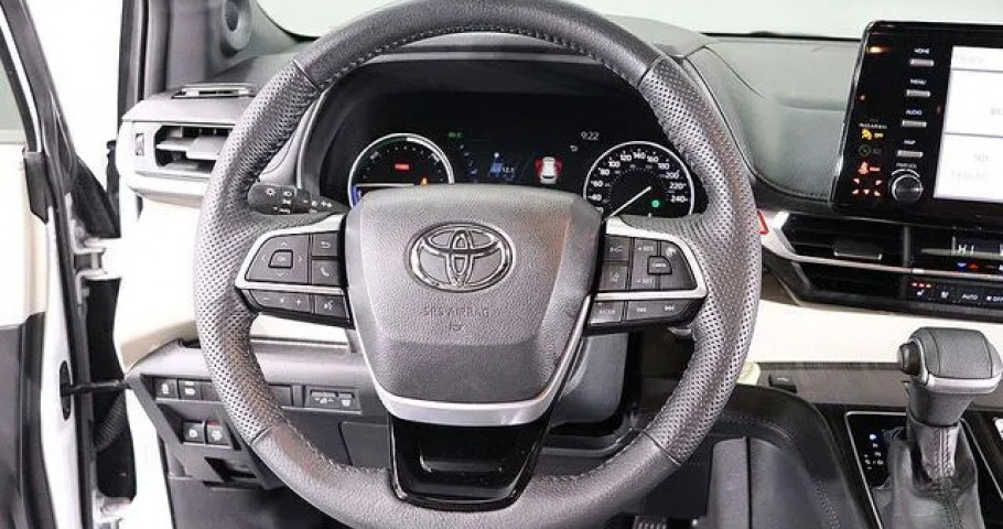 Toyota Sienna 