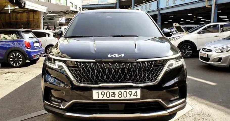 Kia Carnival 