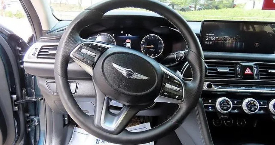 Genesis G70 