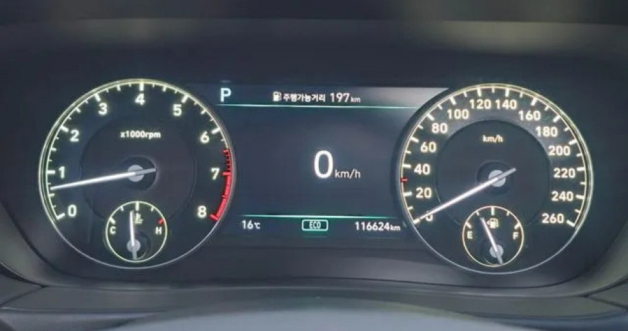 Genesis G90 