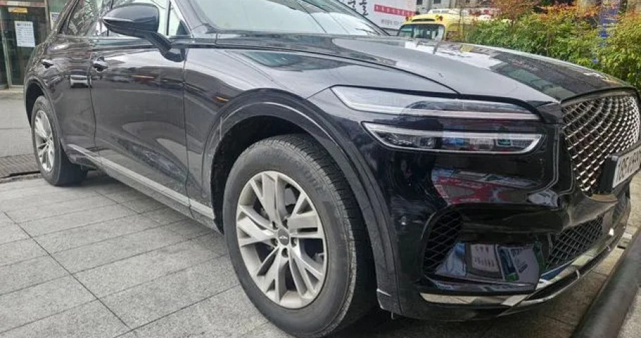 Genesis Gv70 