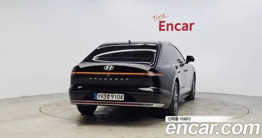 Hyundai Grandeur 