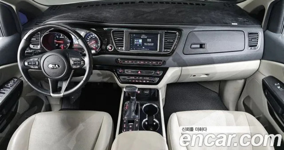 Kia Carnival 