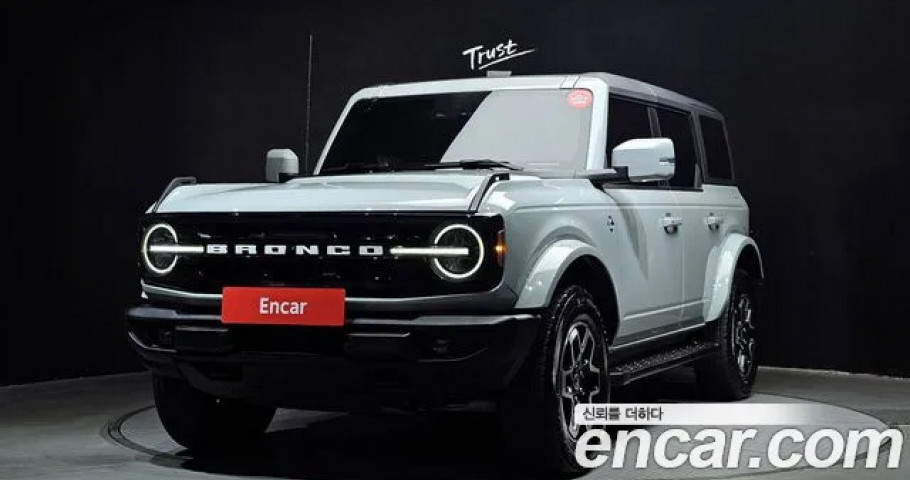 Ford Bronco 