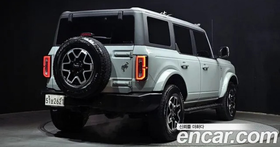 Ford Bronco 
