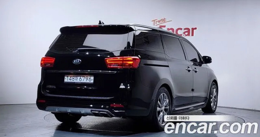Kia Carnival 