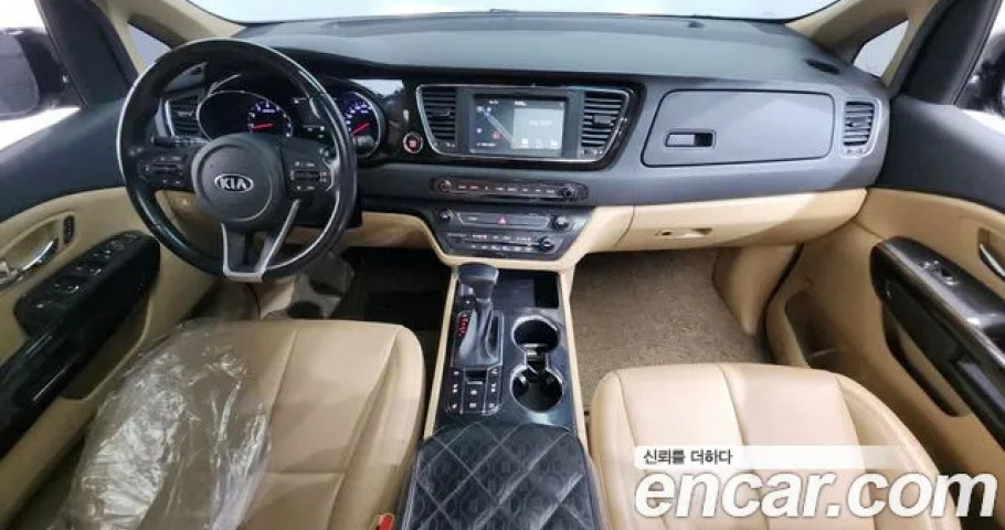 Kia Carnival 
