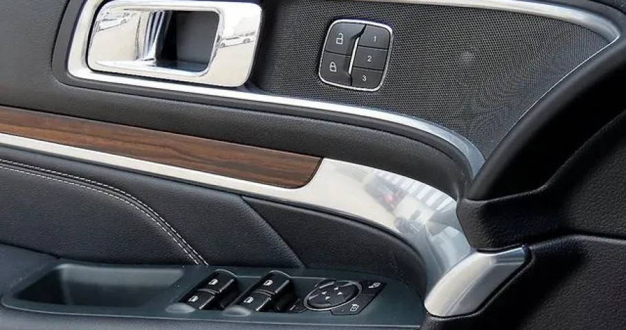 Ford Explorer 