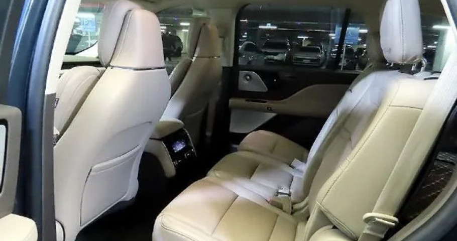 Lincoln Aviator 