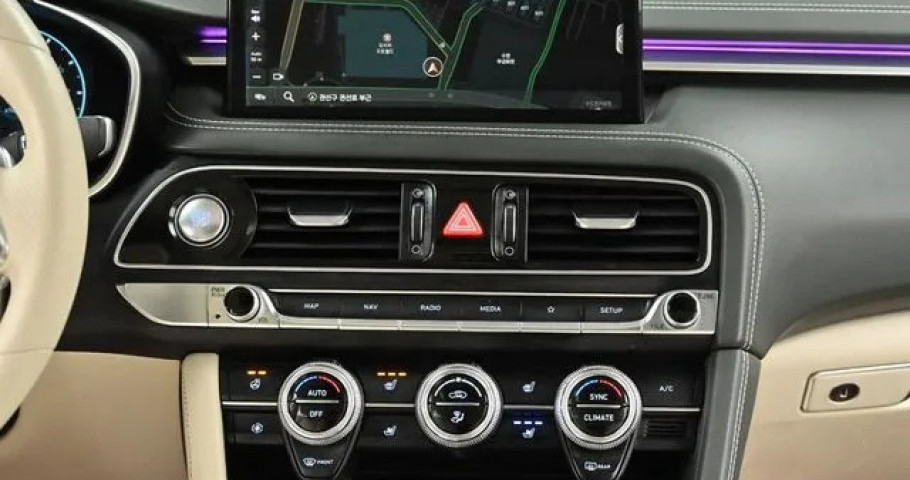 Genesis G70 