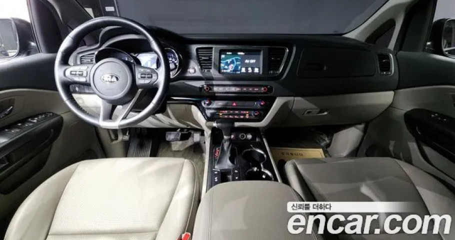Kia Carnival 