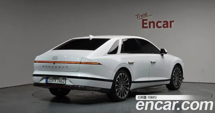 Hyundai Grandeur 
