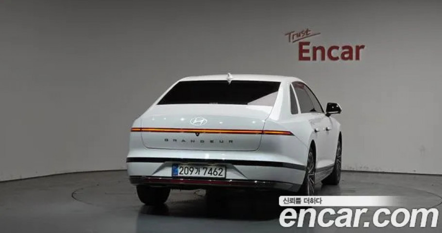 Hyundai Grandeur 