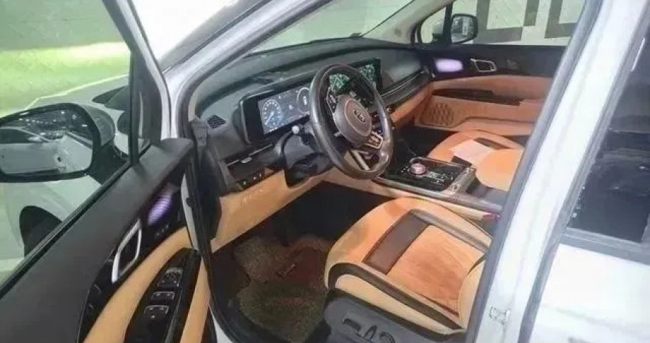 Kia Carnival 