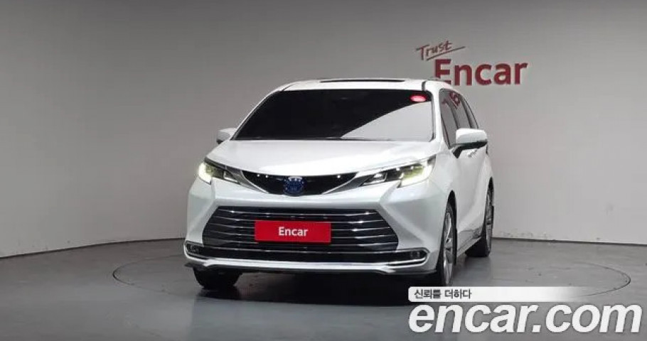 Toyota Sienna 